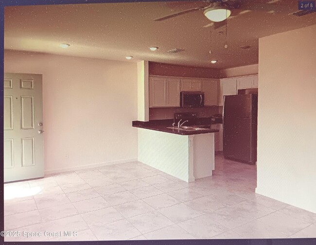 805 Angela Ave in Rockledge, FL - Foto de edificio - Building Photo