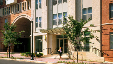 The Clarendon in Arlington, VA - Foto de edificio - Building Photo