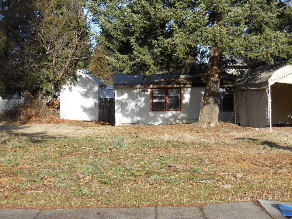 3620 W Broad Ave in Spokane, WA - Building Photo