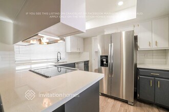 6433 W Sunnyslope Ln in Glendale, AZ - Building Photo - Building Photo