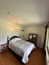 305 S Laurel St in Summit, MS - Foto de edificio - Building Photo