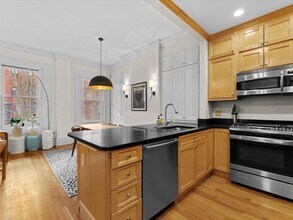 43 Worcester St, Unit A in Boston, MA - Building Photo - Building Photo