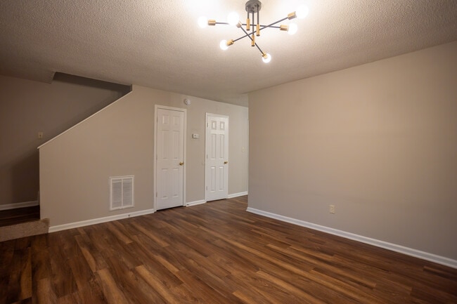 Walter, Park & Wood in Kannapolis, NC - Foto de edificio - Interior Photo