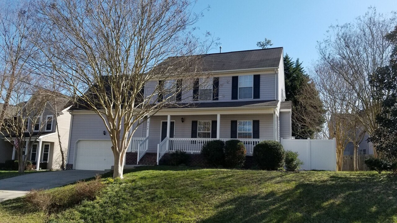 4108 Silverwood Dr in Williamsburg, VA - Building Photo