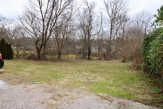43 Garden St in Stonington, CT - Building Photo - Building Photo
