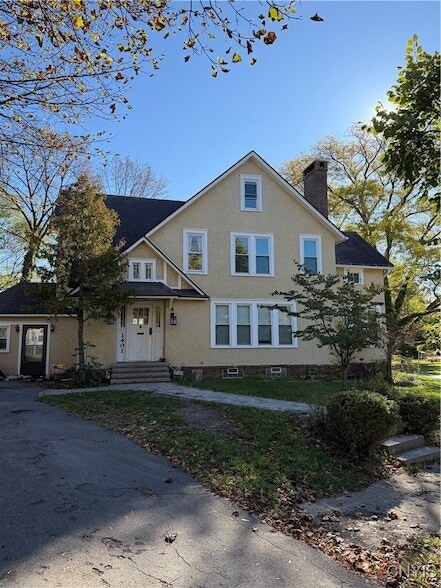 1401 Euclid Ave in Syracuse, NY - Foto de edificio - Building Photo