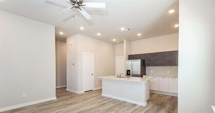 1304 Creekbank Dr in McKinney, TX - Building Photo - Building Photo