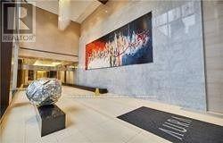 386 Yonge St in Toronto, ON - Building Photo - Building Photo