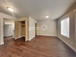 16978 SW Steele Way in Beaverton, OR - Building Photo - Building Photo