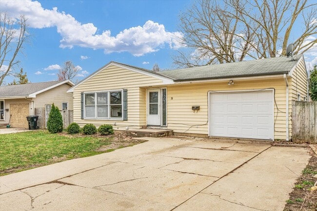 property at 19 Delaine Dr