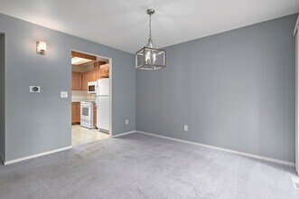 1250 SW Heller Rd in Oak Harbor, WA - Building Photo - Building Photo