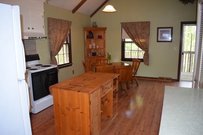 property at 220 Ridgeway Rd