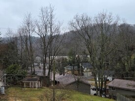 142 Dotson Dr in Boone, NC - Building Photo