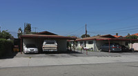 11125-11131 1/2 Schmidt Rd in El Monte, CA - Foto de edificio - Building Photo