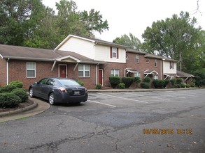 823 E Marion St in Shelby, NC - Building Photo - Building Photo