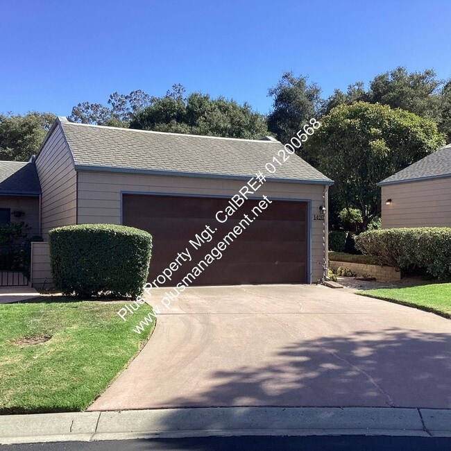 property at 1420 Oakridge Park Rd