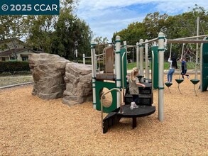 2186 San Pablo Ave in Pinole, CA - Building Photo - Building Photo