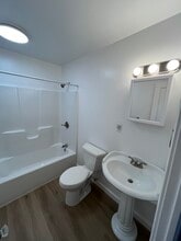 1748 W 15th St in Erie, PA - Foto de edificio - Building Photo