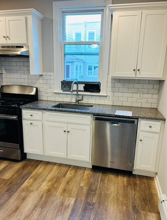 3 Prospect Row, Unit #2 in Newark, NJ - Building Photo