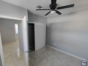 401 G Anaya Ave in Calexico, CA - Building Photo - Building Photo