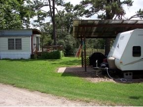 Marina Village Mobile Home Park in Stigler, OK - Foto de edificio - Building Photo