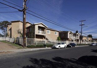 7052-7074 Fulton St in San Diego, CA - Building Photo - Building Photo