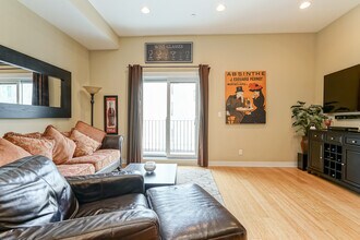 1533 Fairmount Ave in Philadelphia, PA - Building Photo - Building Photo