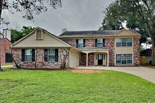 16303 Hickory Point Rd in Houston, TX - Building Photo