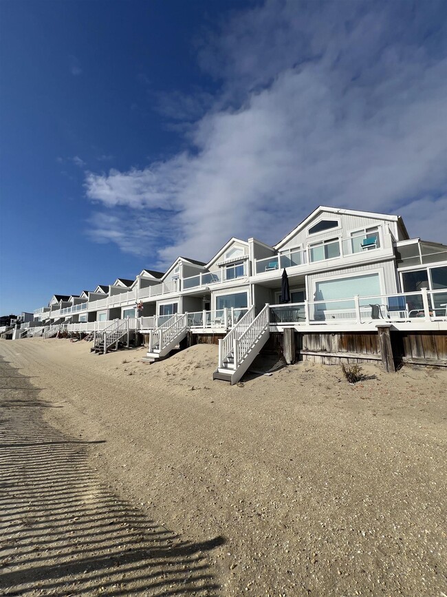 9705 Beach Ave in Margate City, NJ - Foto de edificio - Building Photo