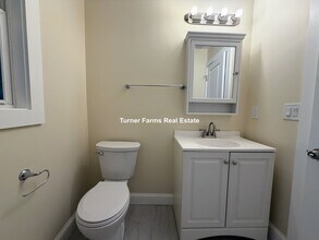 5 Lowell Cir, Unit 1 in Somerville, MA - Foto de edificio - Building Photo