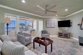 654 Windrush Bay Dr, Unit 654 in Tarpon Springs, FL - Building Photo - Building Photo