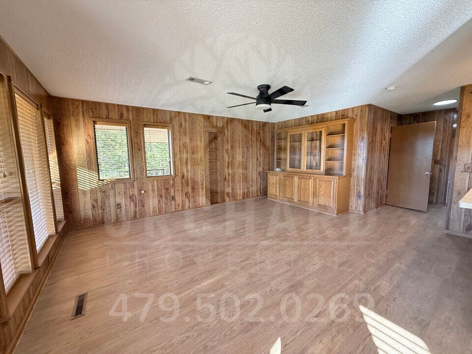 315 N Letitia Ave in Fayetteville, AR - Building Photo