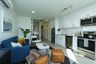 Lucille Apartments in Seattle, WA - Foto de edificio - Interior Photo