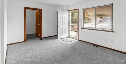 2718 Wills Blvd in Pueblo, CO - Building Photo - Building Photo