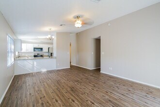 299 Falling Leaf Ln in Casselberry, FL - Building Photo - Building Photo