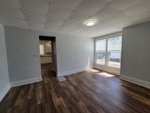 322 N C St in Oskaloosa, IA - Building Photo - Building Photo