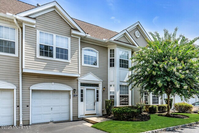 169 Shinnecock Dr in Englishtown, NJ - Building Photo - Building Photo