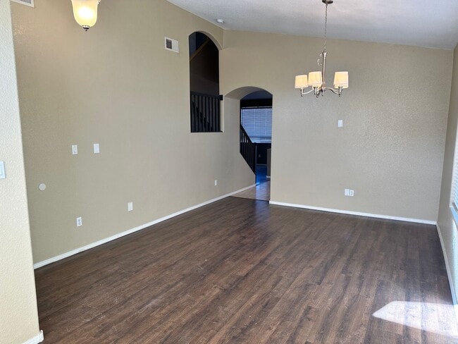 1384 Peppoli Loop SE in Rio Rancho, NM - Building Photo - Building Photo