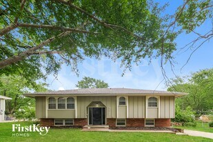 9827 Drury Ave in Kansas City, MO - Building Photo