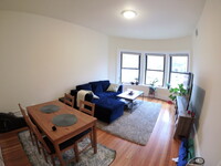 1469 Beacon St, Unit 3 in Brookline, MA - Foto de edificio - Building Photo