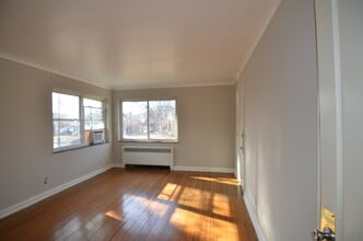 7332 Reading Rd, Unit #3 in Cincinnati, OH - Building Photo - Building Photo