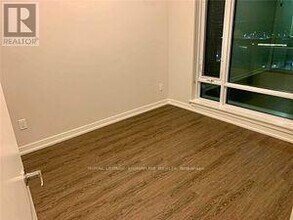 40 Lagerfeld Dr in Brampton, ON - Building Photo - Building Photo