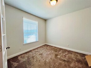 5644 Salt Springs Dr in Fort Worth, TX - Foto de edificio - Building Photo