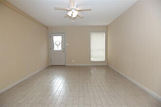 7318 Dearborn St-Unit -A in Houston, TX - Building Photo - Building Photo