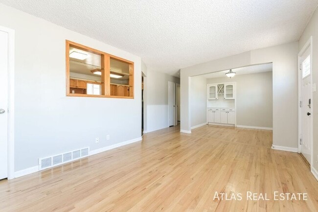 1480 E 112th Pl in Northglenn, CO - Foto de edificio - Building Photo