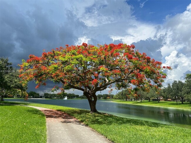 15167 SW 94th Terrace in Miami, FL - Building Photo - Building Photo