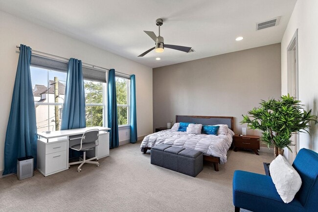 property at 4621 Chartres St