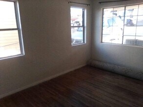 708 Philippine St in Taft, CA - Building Photo - Building Photo