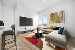 379 Hawthorne St, Unit 3K in Brooklyn, NY - Building Photo