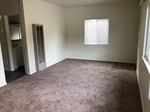 13679-13681 Hill Blvd in Shasta Lake, CA - Building Photo - Building Photo